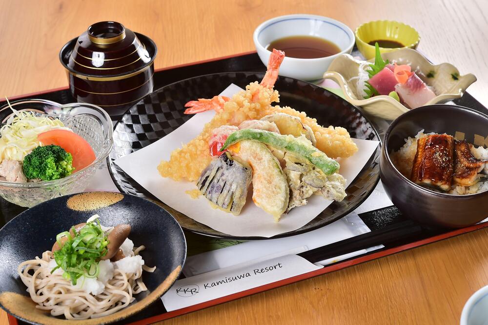 料理-15（小人）.jpgのサムネイル画像